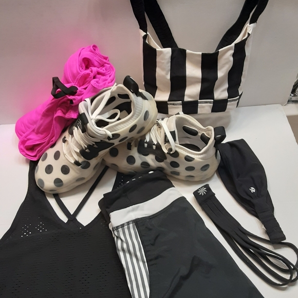 BARBIECORE Lululemon Diversity Scarf XXL - Picture 9 of 10